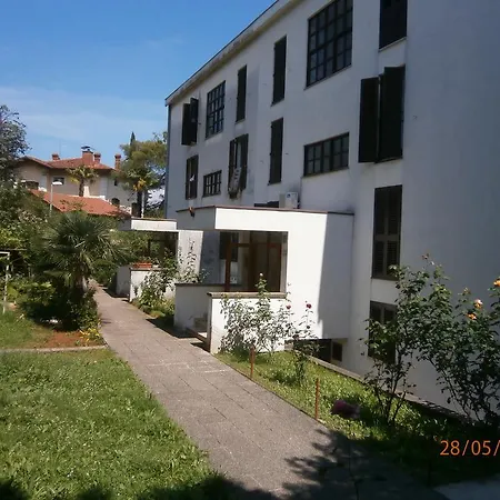 Apartment Apartman Lovran